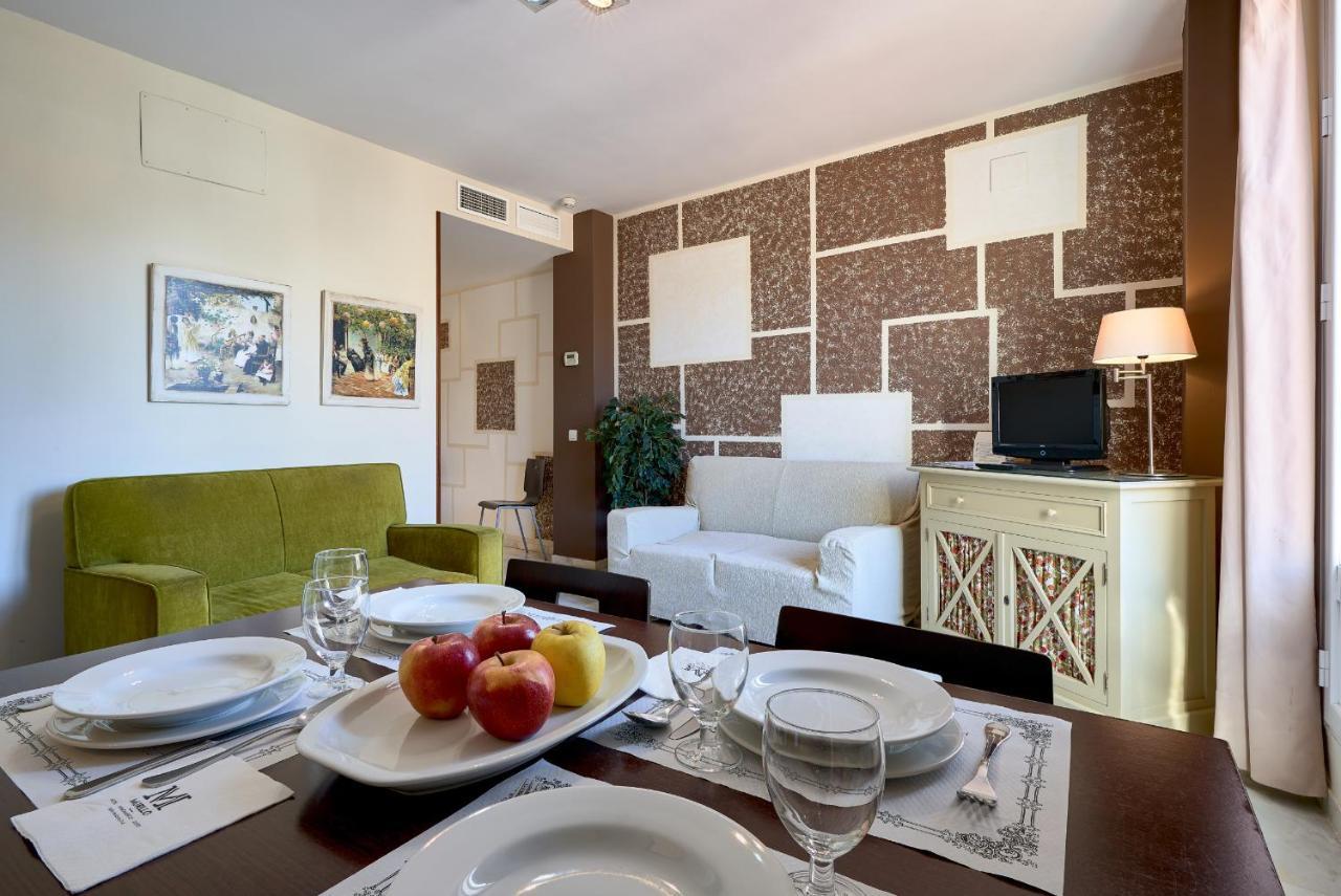 Apartamentos Las Cruces Sevilla Eksteriør billede