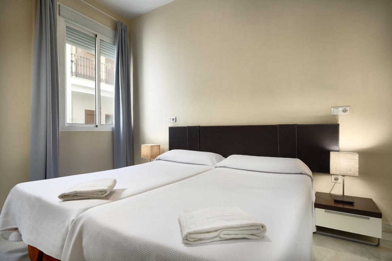 Apartamentos Las Cruces Sevilla Eksteriør billede