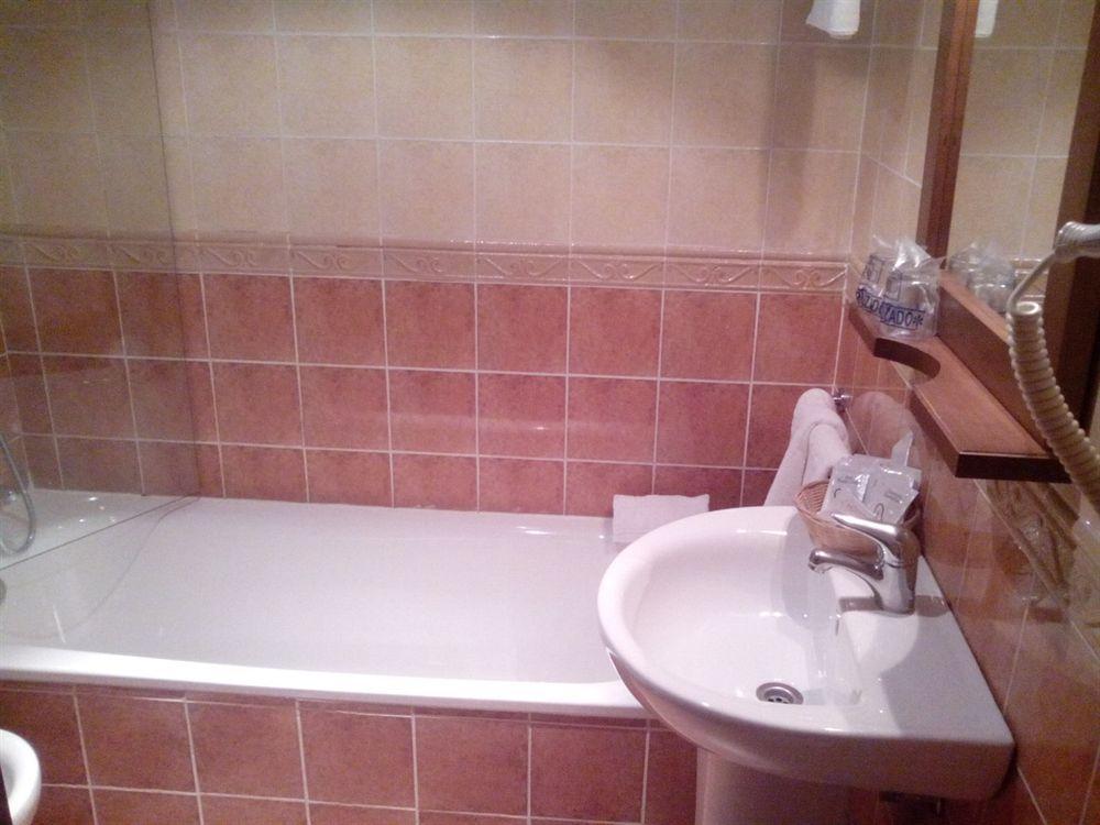 Apartamentos Las Cruces Sevilla Eksteriør billede