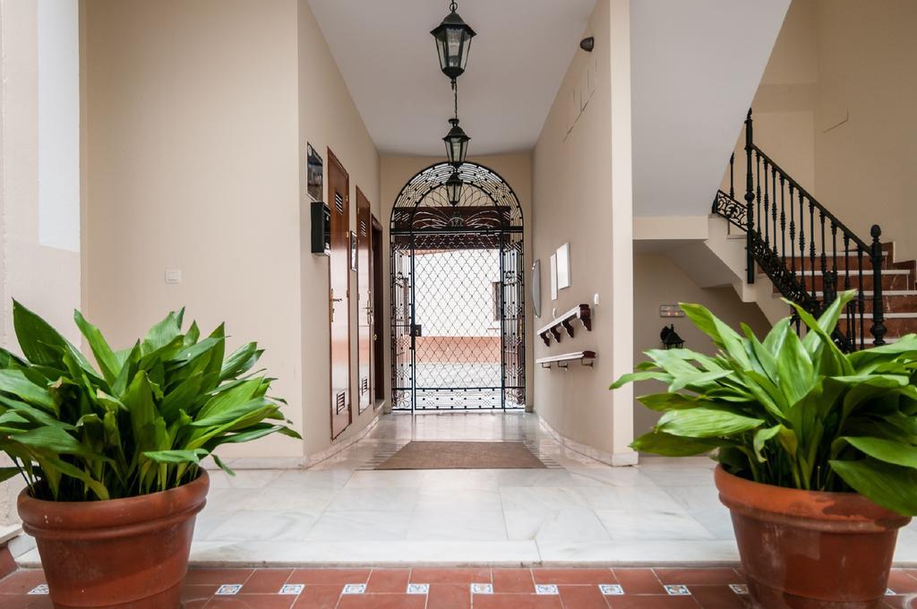 Apartamentos Las Cruces Sevilla Eksteriør billede