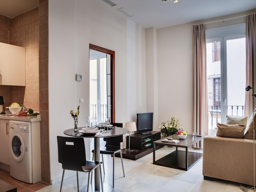 Apartamentos Las Cruces Sevilla Eksteriør billede